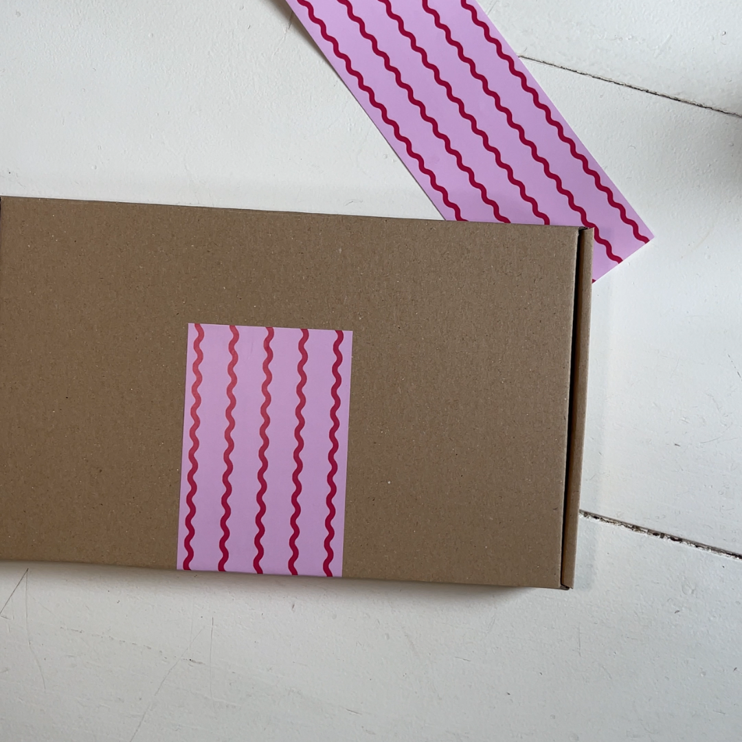 Shipping Studio - The nicest closing stickers for your brand!